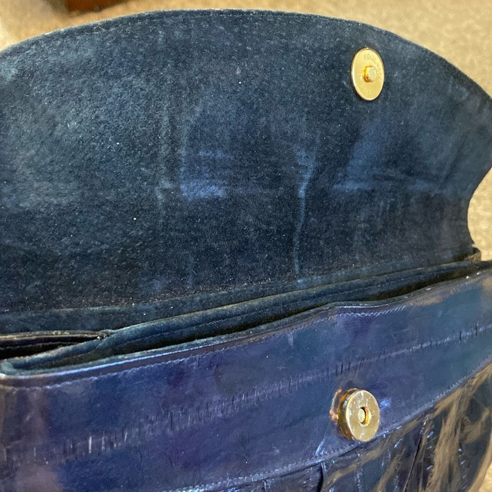 VTG, GENUINE EEL SKIN MADE IN KOREA Elegant Blue Clutch with Gold Chain - Picture 8 of 16